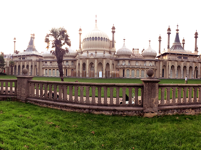 Brighton. Le Royal Pavilion ou Brighton Pavilion : ancienne résidence royale de George IV.